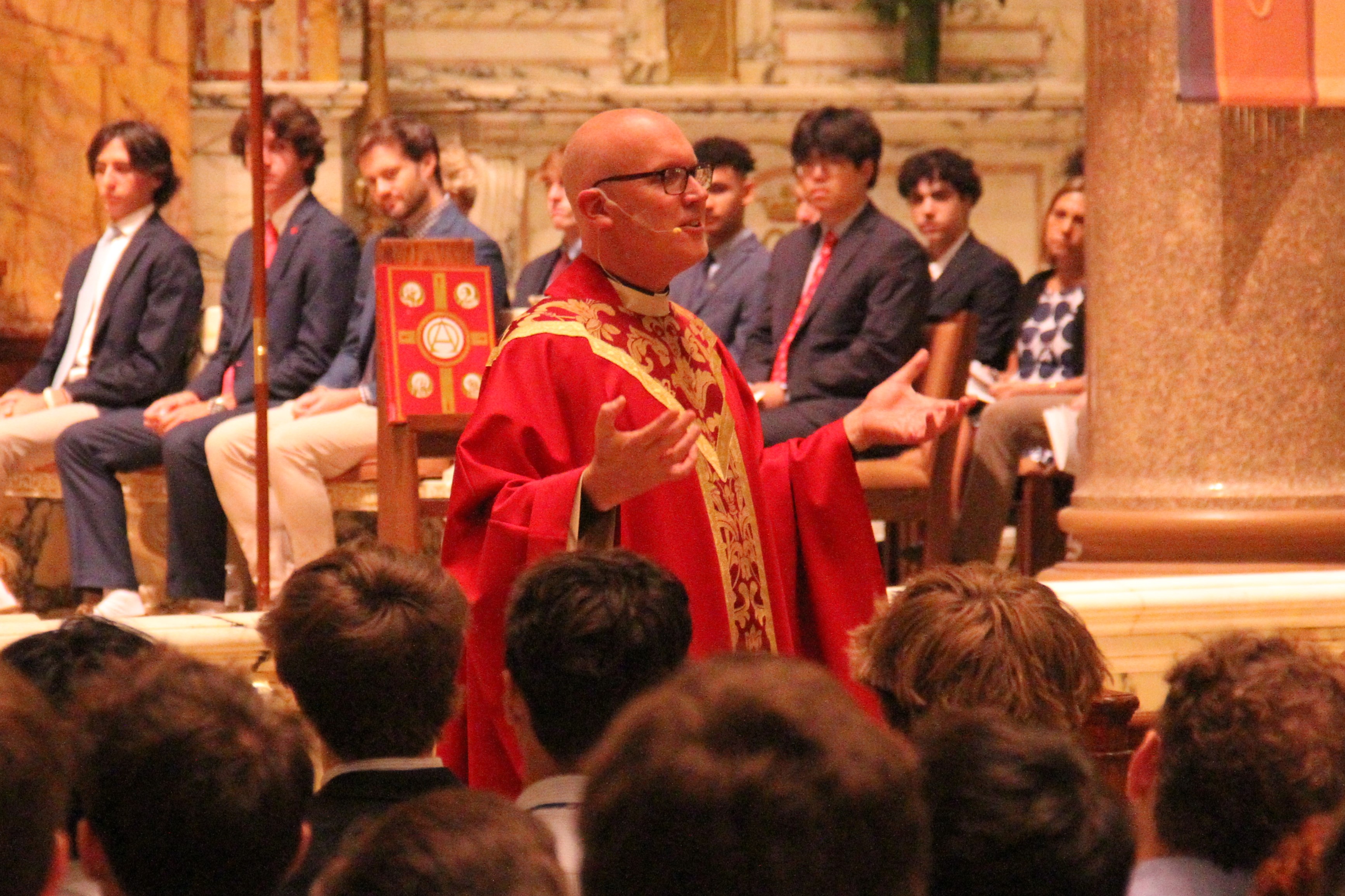 Regis Celebrates Mass of the Holy Spirit