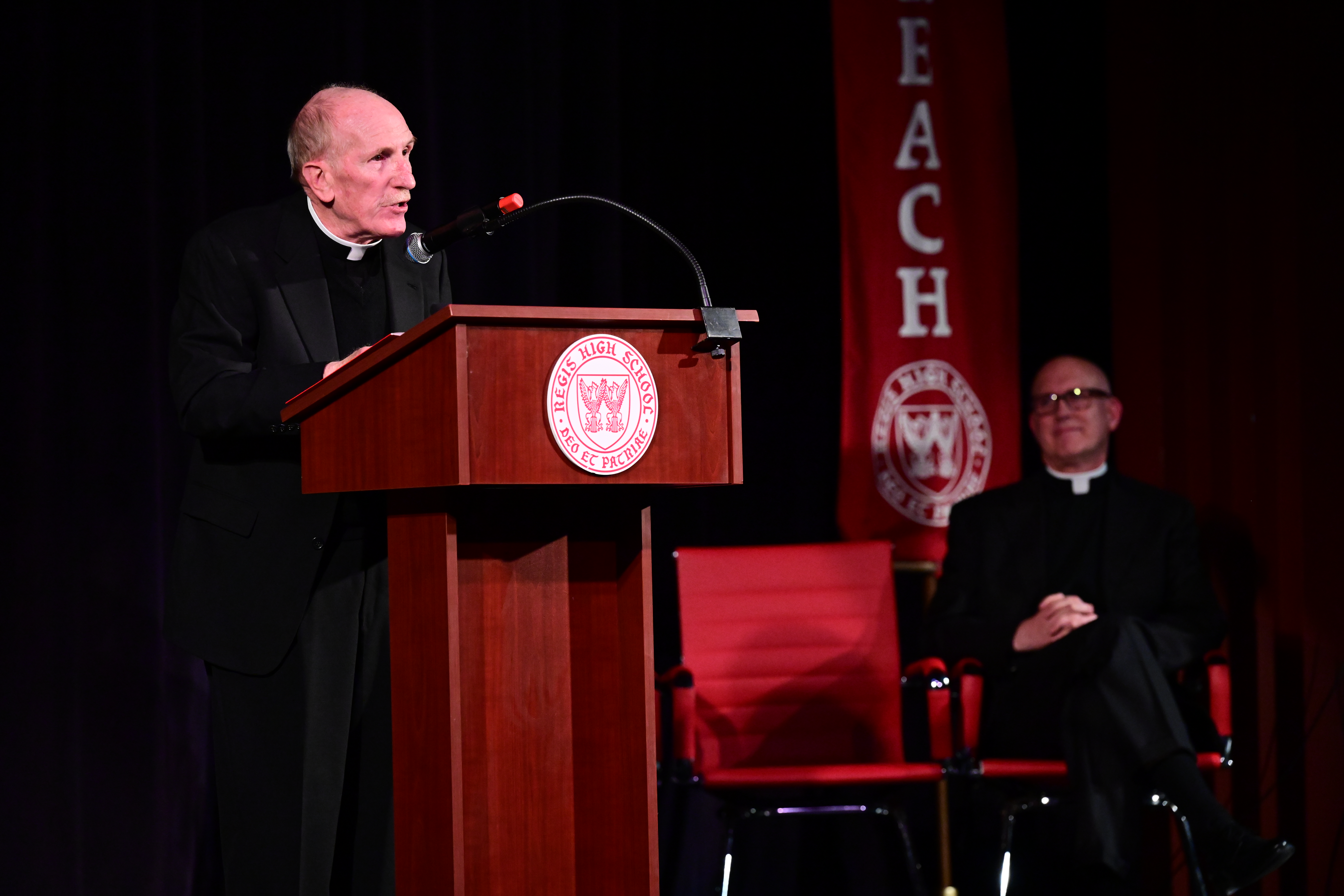 Rev. Joseph M. McShane, SJ, ’67 Honored With 2025 Deo et Patriae Award