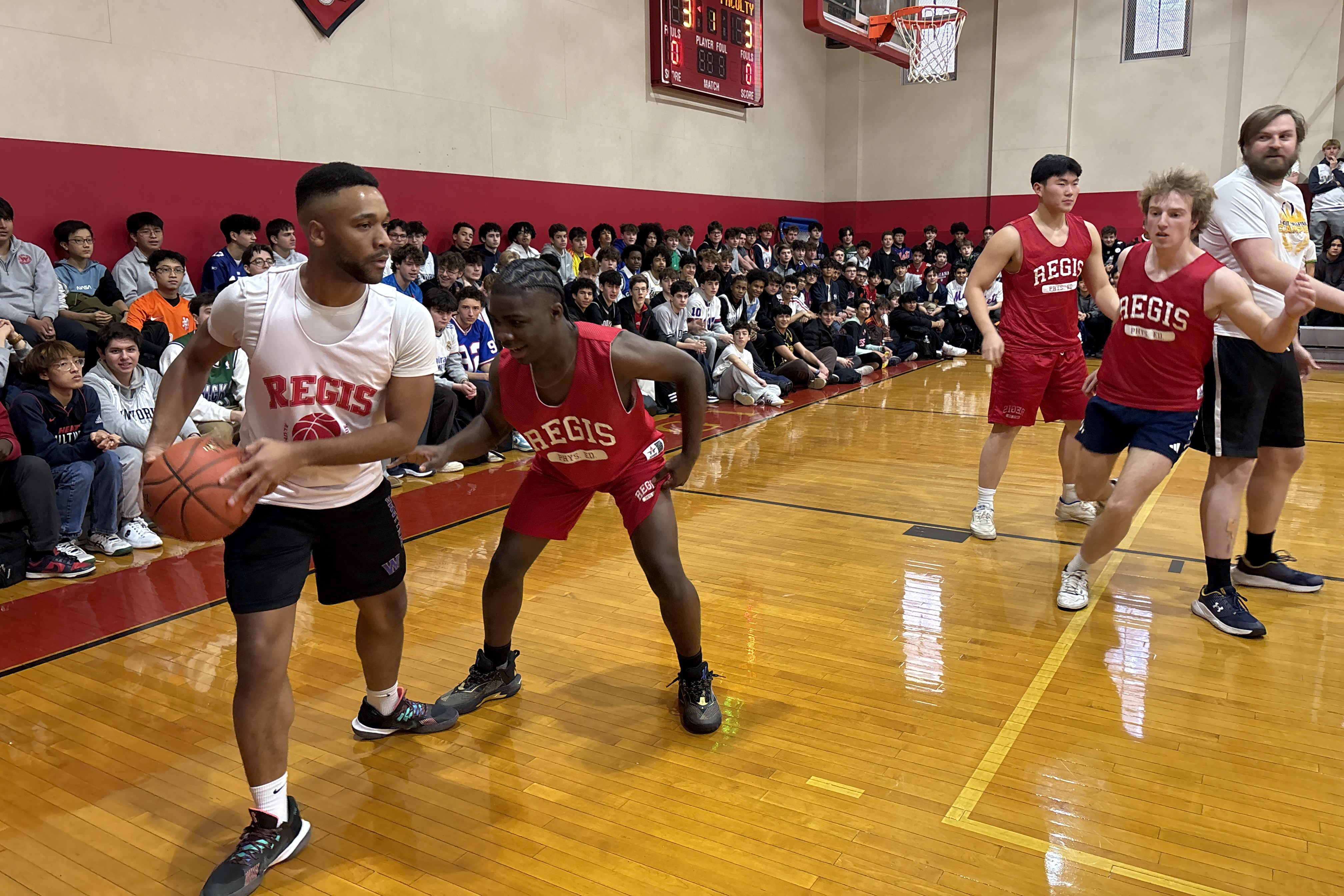 Regians Show Off School Pride for Spirit Week