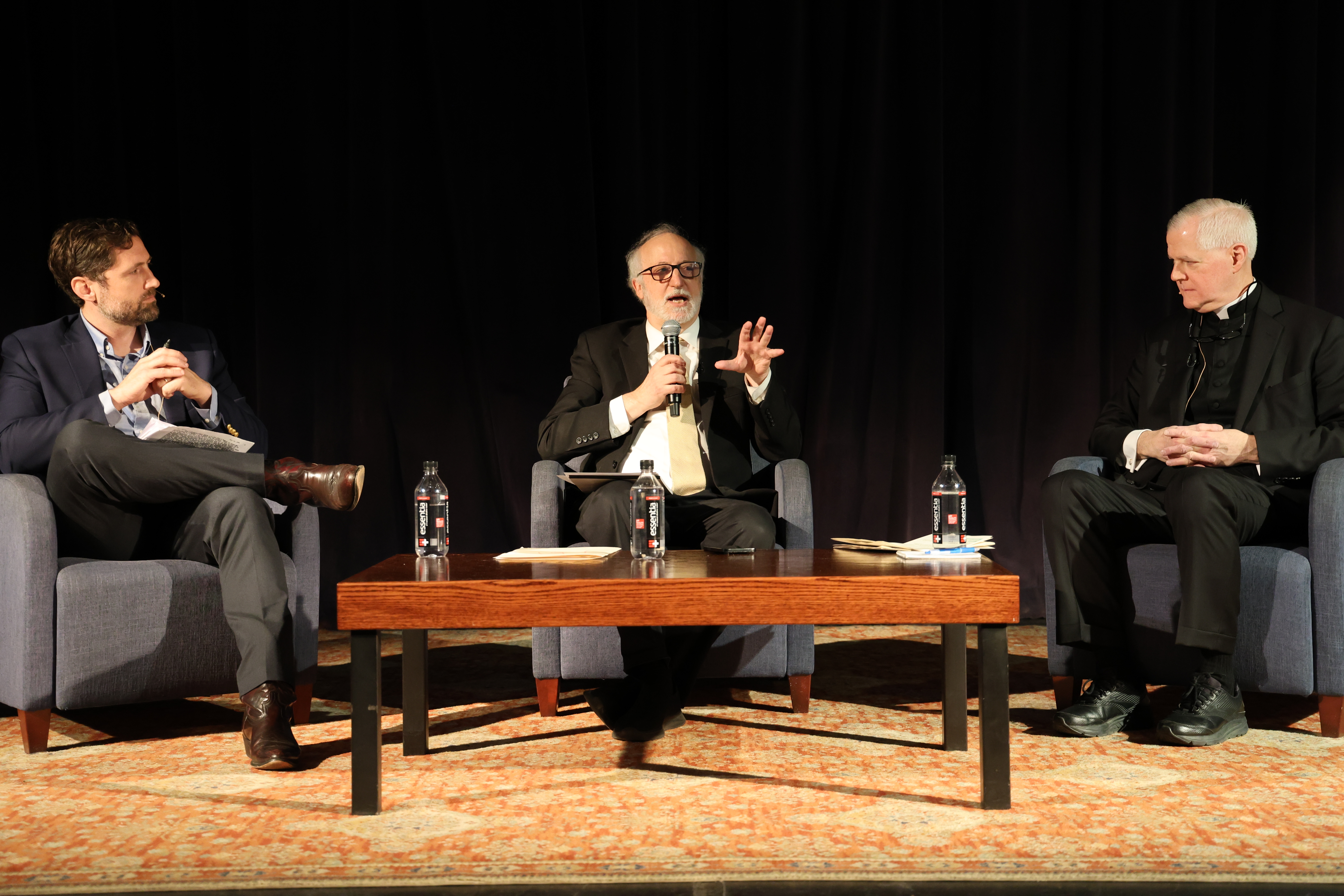 Is the Iran War Just? Regis Hosts Dialogue With Rev. Gerry Murray Jr. ’76 and Phil Klay ’01